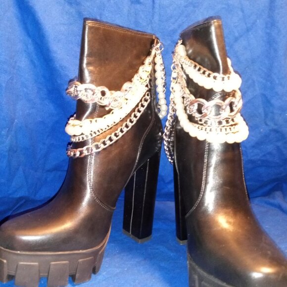 AZALEA WANG ALL CHAINED UP  Platform Boots ( BRAND NEW !!! ) - Picture 6 of 6
